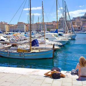 Cote Au Vieux-port 